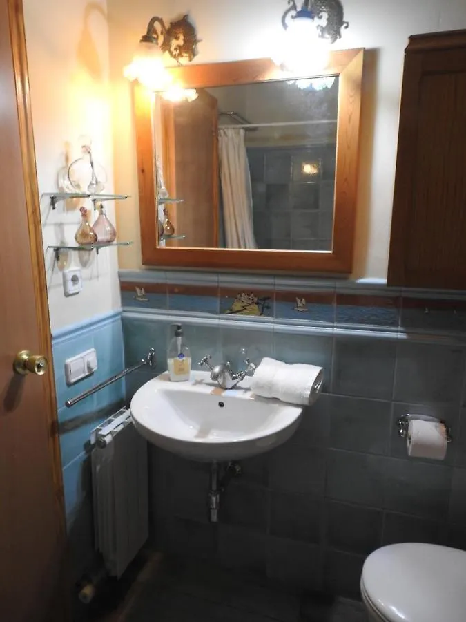 Atic Gaudi-Gracia Apartment Barcelona