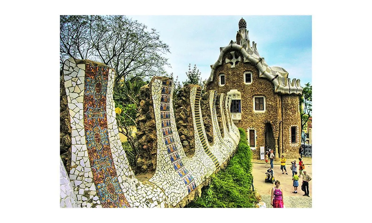 Atic Gaudi-Gracia Apartment Barcelona