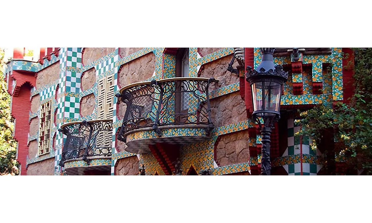 Atic Gaudi-Gracia Apartment Barcelona Spain