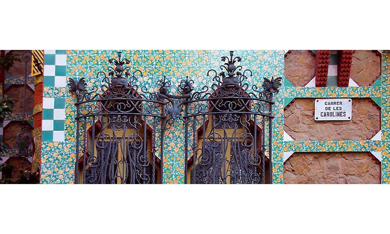 Atic Gaudi-Gracia Apartment Barcelona